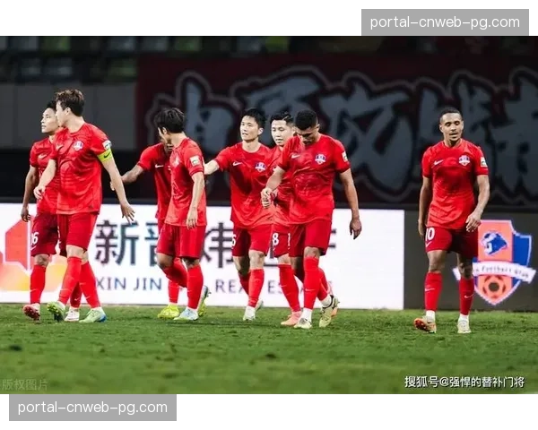 消息：河南队补时阶段连入两球，3-2绝杀逆转梅州客家